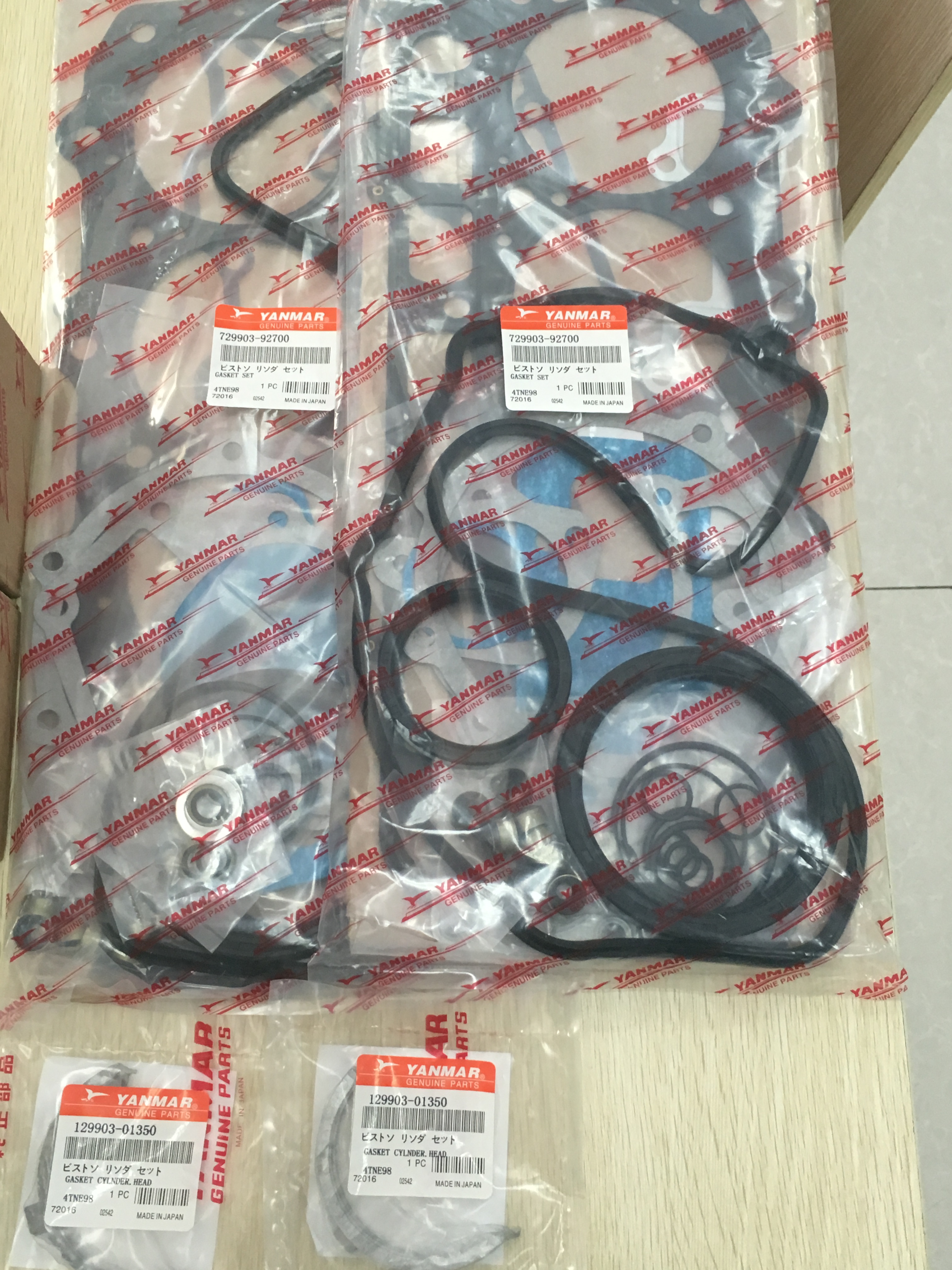 Gasket Set and Gasket Cylinder Head