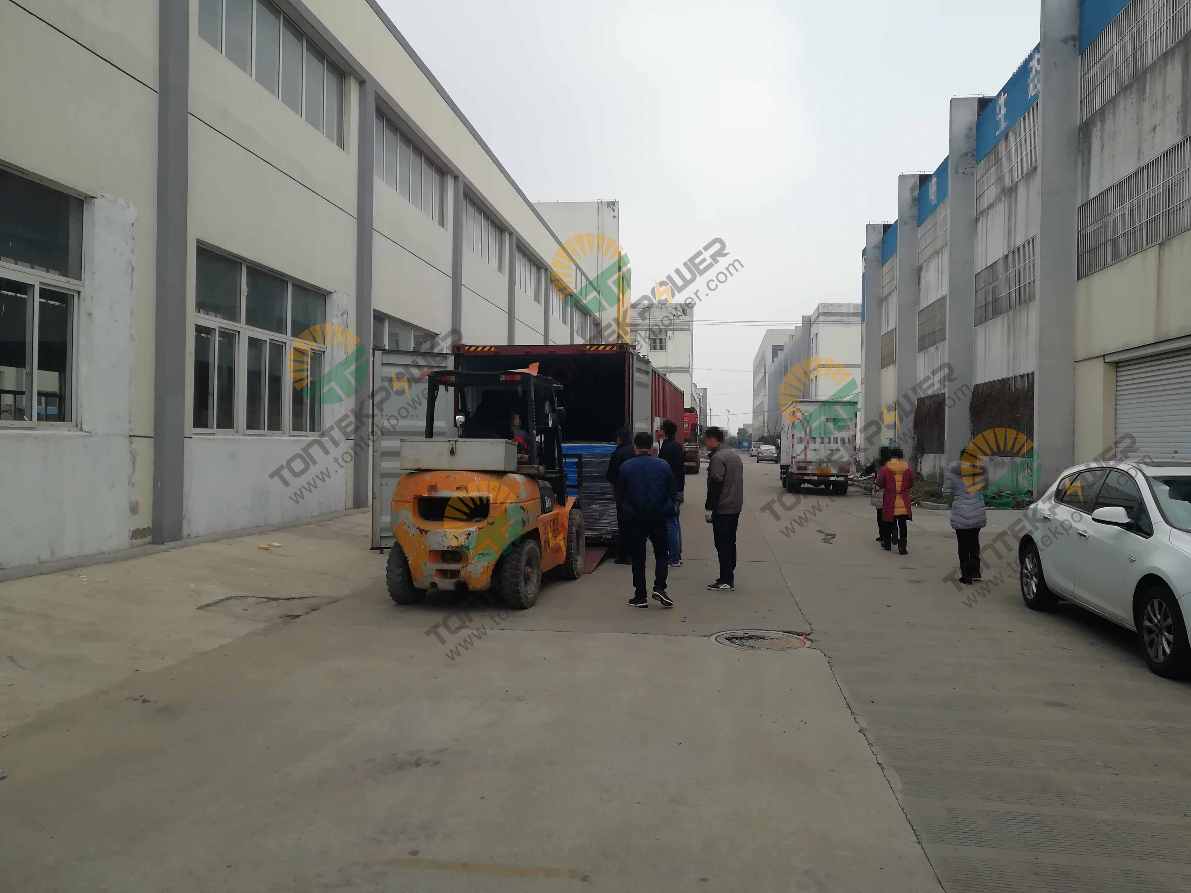 7 sets of cummins engine powered diesel generator have been loaded